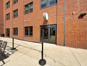 225 River Centre Landing, Jasper, IN à louer Photo de l’immeuble– Image 1 sur 4