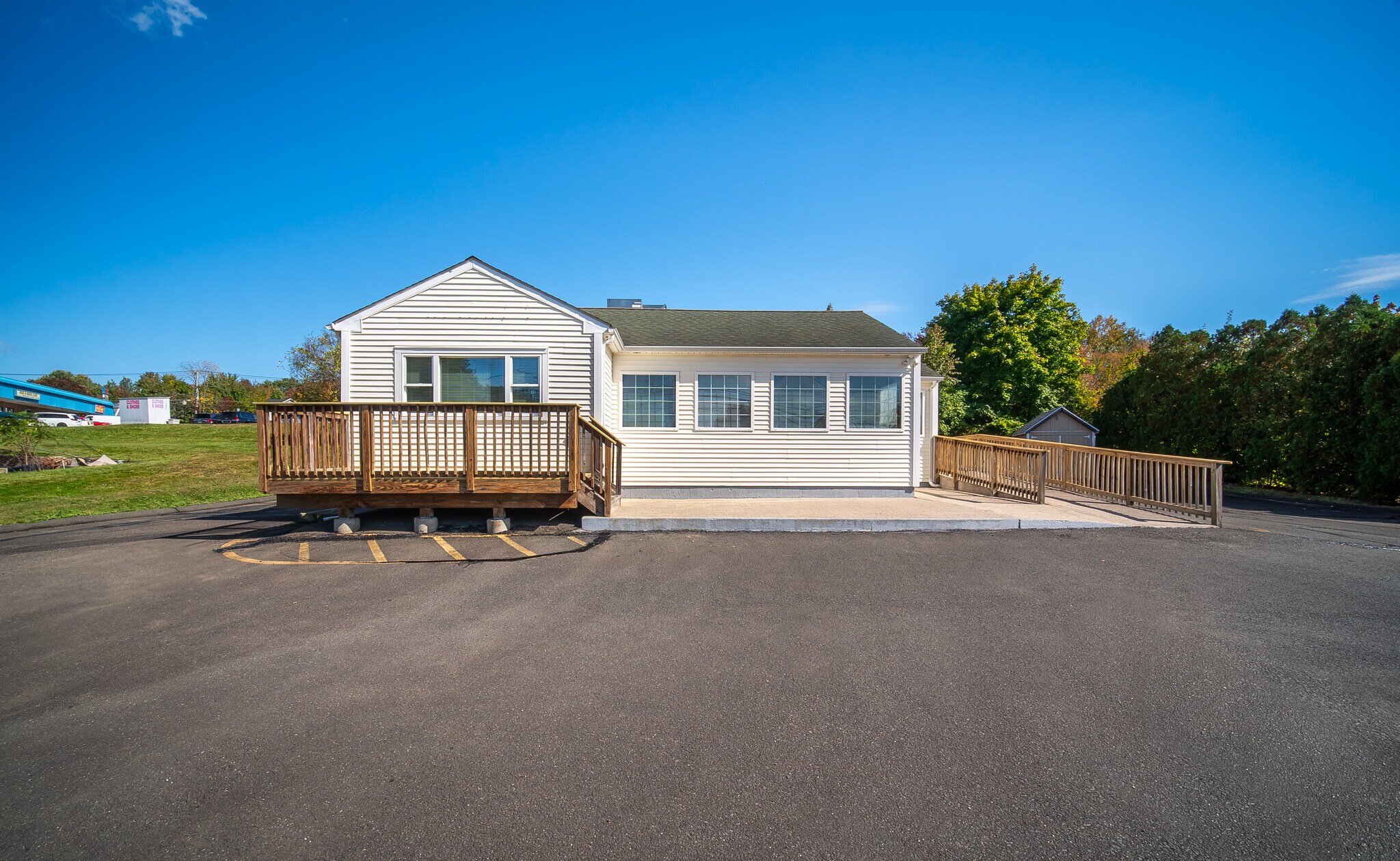 110 Coe Ave, Middletown, CT à vendre Photo de l’immeuble– Image 1 sur 8