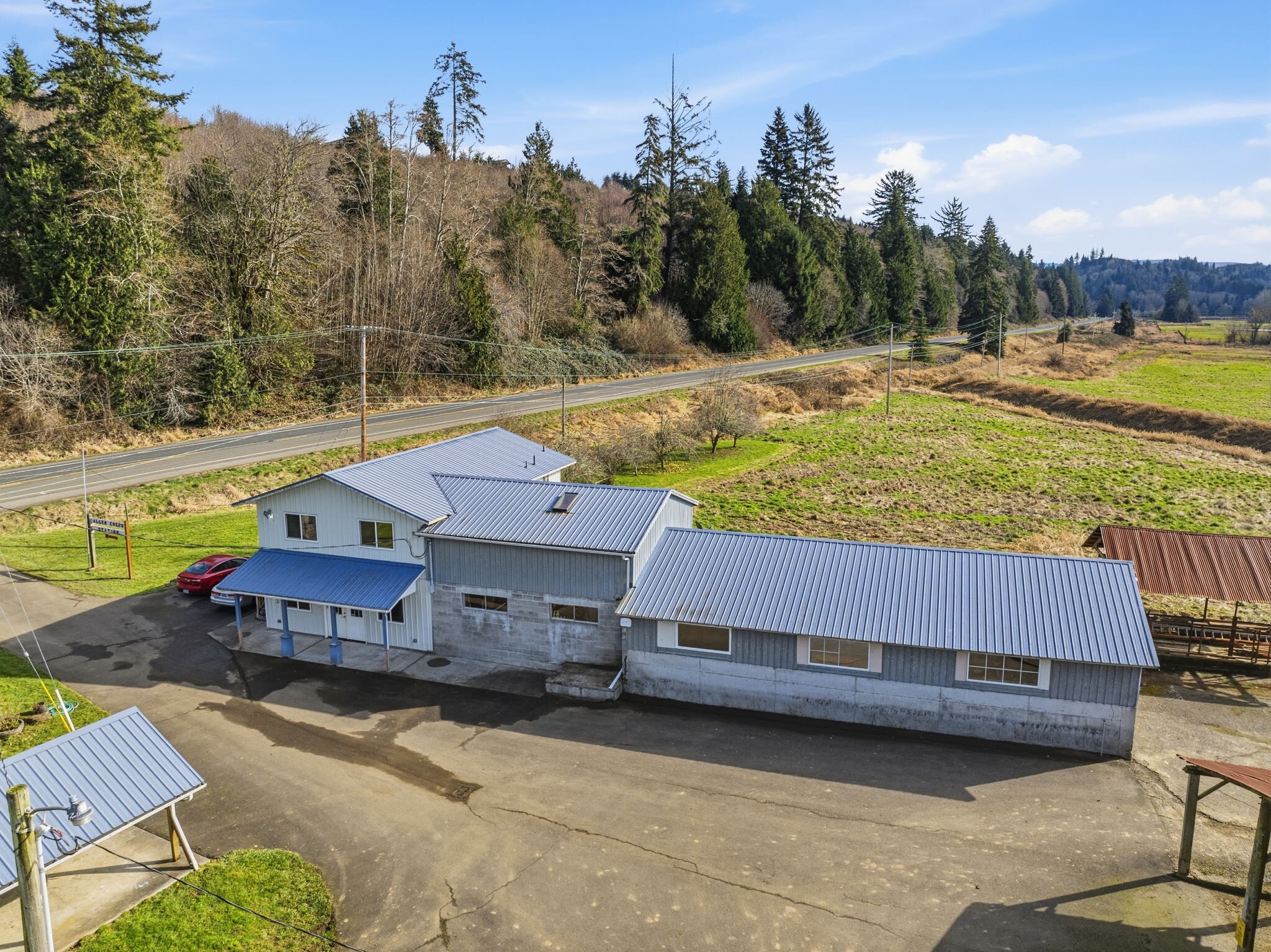 957 State Route 4 Hwy, Cathlamet, WA à vendre Photo principale– Image 1 sur 41
