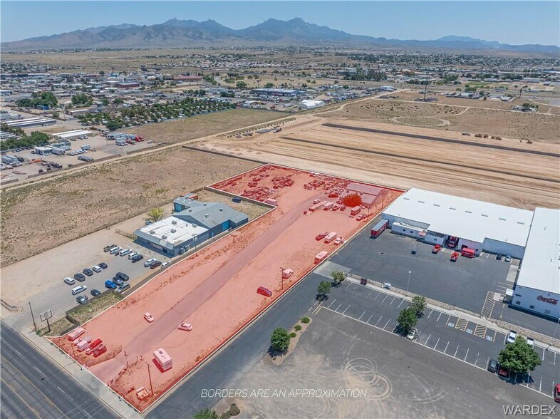 2630 Airway Ave, Kingman, AZ à vendre - Aérien – Image 1 sur 15