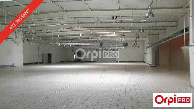 Plus de détails pour Local commercial à vendre