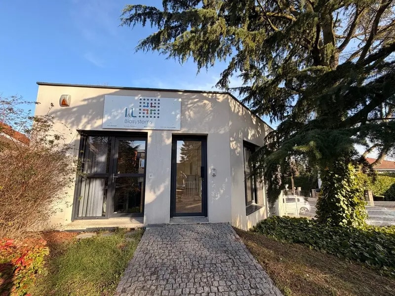 Bureau dans CHAMPAGNE-AU-MONT-D'OR à louer Photo de l’immeuble– Image 1 sur 9