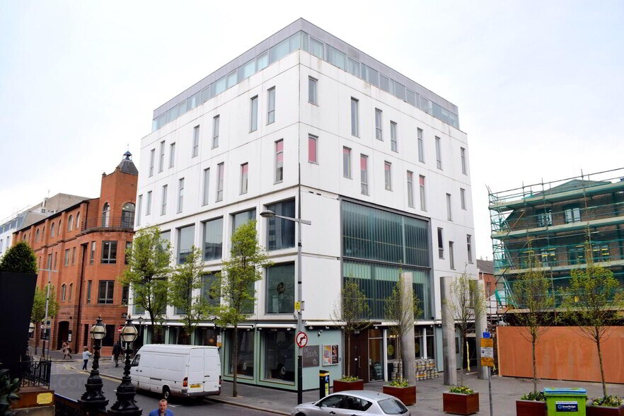 1 Hill St, Belfast à louer - Photo de l’immeuble – Image 1 sur 2