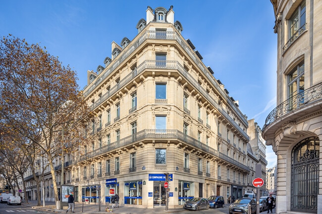 Plus de détails pour 65 Rue D'Anjou, Paris - Local commercial à louer