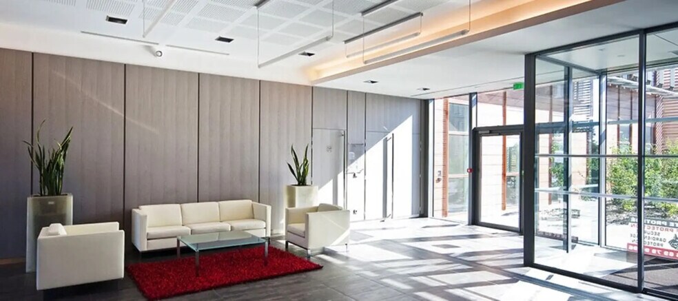 1-11 Rue Du Cottage Tolbiac, Chevilly-Larue à louer - Hall d’entrée – Image 3 sur 8