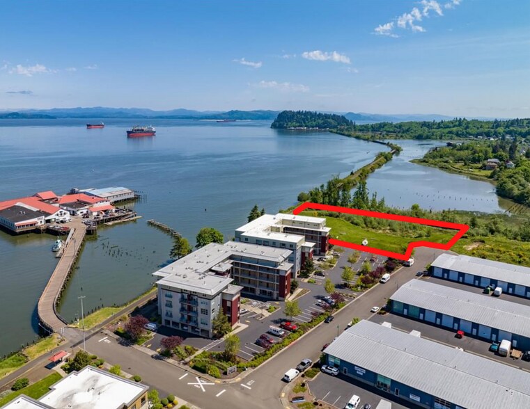 4050 Abbey Ln, Astoria, OR à vendre - Photo principale – Image 2 sur 2
