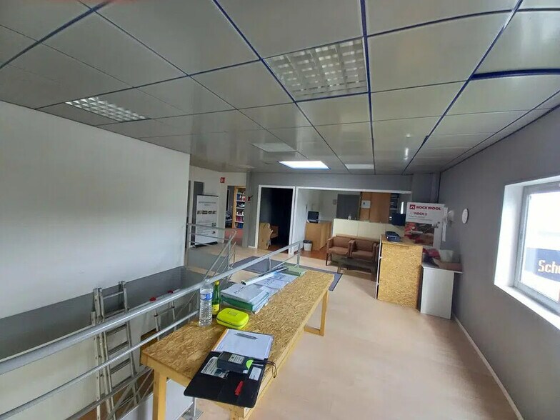 Bureau dans Verson à louer - Photo de l’immeuble – Image 3 sur 4