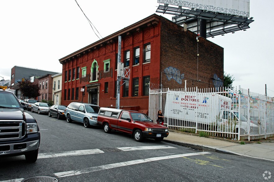 122-126 18th St, Brooklyn, NY à louer - Photo de l’immeuble – Image 2 sur 44