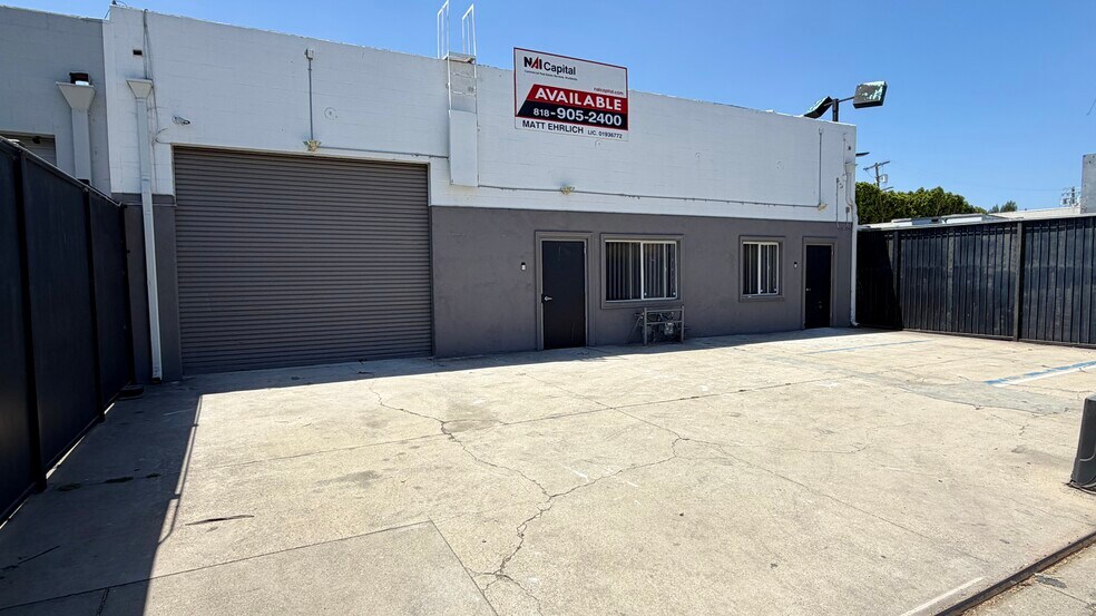 14768 Calvert St, Van Nuys, CA à vendre - Photo de l’immeuble – Image 1 sur 17