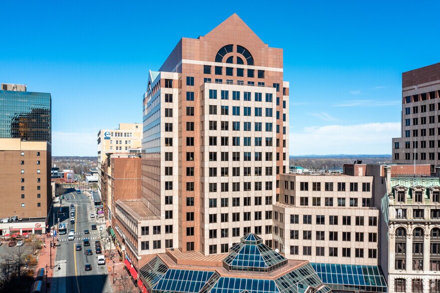 10 State House Sq, Hartford, CT à louer - Photo de l’immeuble – Image 2 sur 5