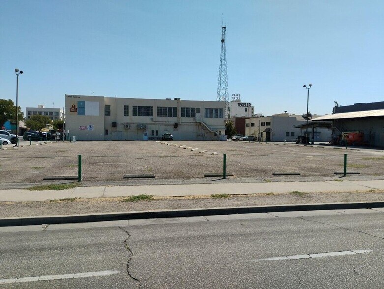 2007 Eye St, Bakersfield, CA à louer - Photo de l’immeuble – Image 1 sur 4