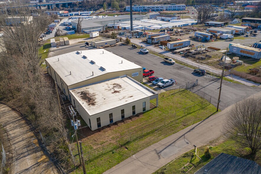 2514 Fillmore Ave, Knoxville, TN à louer - Photo de l’immeuble – Image 3 sur 14