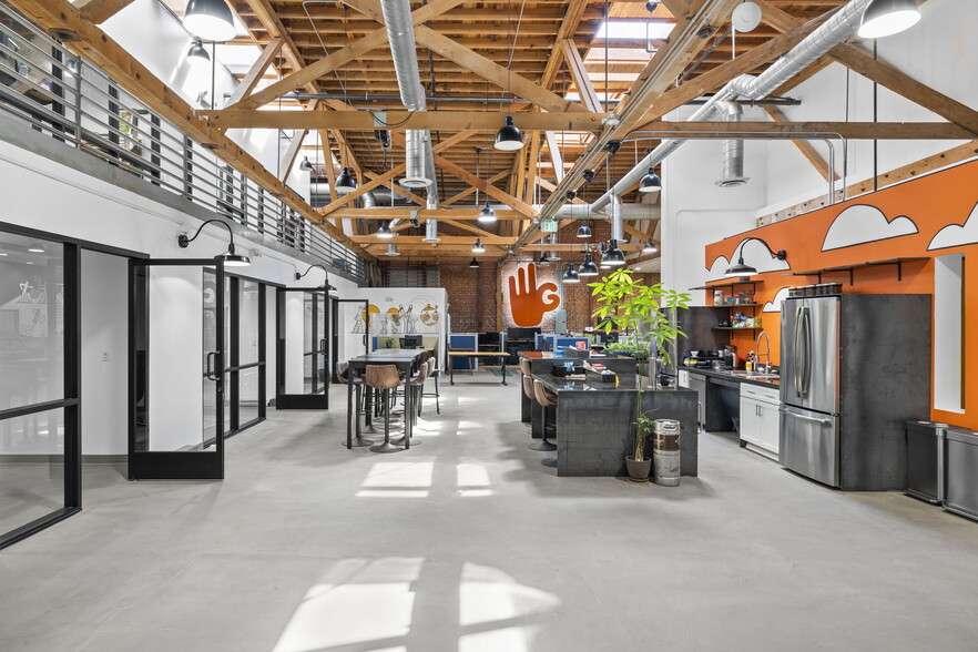 20 N Oak St, Ventura, CA à louer - Photo de l’immeuble – Image 2 sur 17