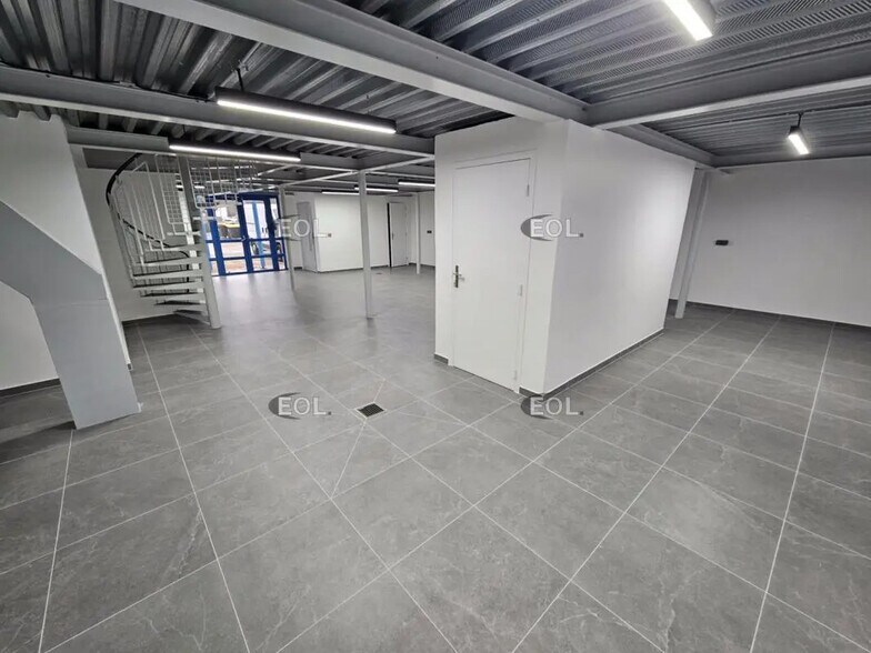 Local d’activités dans Choisy-le-Roi à louer - Photo intérieure – Image 3 sur 8