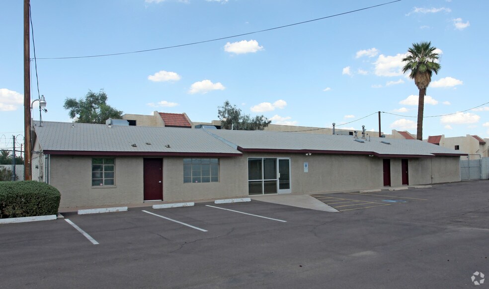 3118 E McDowell Rd, Phoenix, AZ à louer - Photo principale – Image 1 sur 6