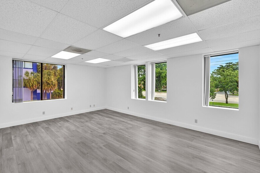 2900 W Cypress Creek Rd, Fort Lauderdale, FL à louer - Photo intérieure – Image 3 sur 12