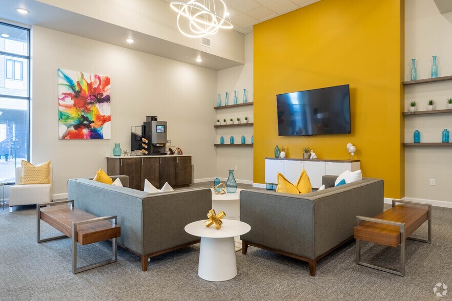 2401 48th St, Lincoln, NE à louer - Photo intérieure – Image 3 sur 29