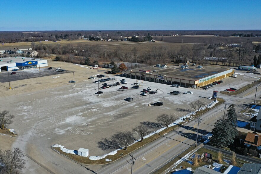 1741 E Chestnut St, Canton, IL à vendre - Photo de l’immeuble – Image 2 sur 15