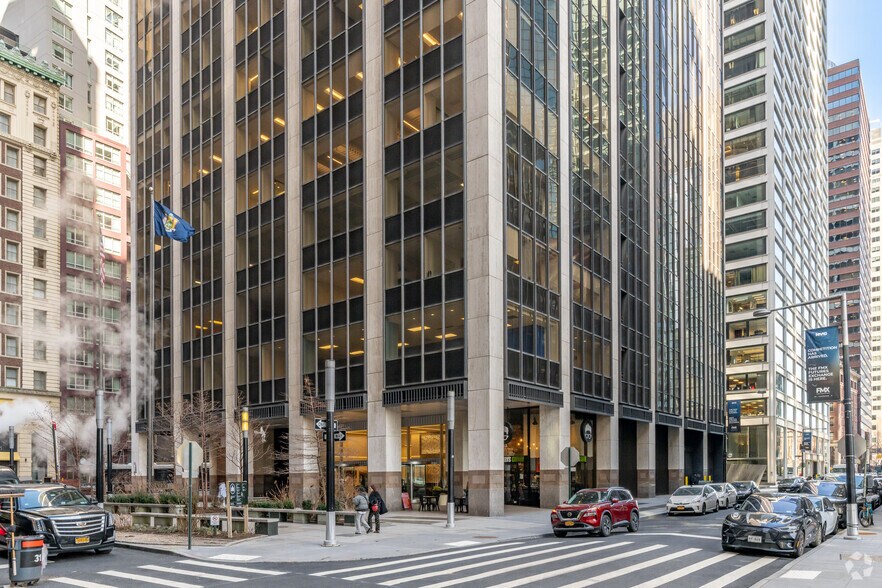 100 Wall St, New York, NY à louer - Photo de l’immeuble – Image 3 sur 5