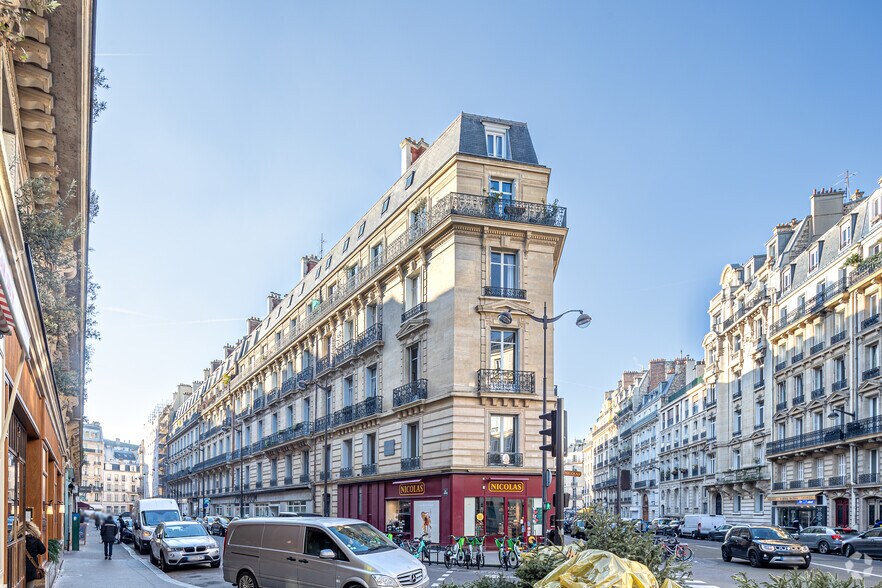 79 Rue Jouffroy D'Abbans, Paris à louer - Photo de l’immeuble – Image 3 sur 3