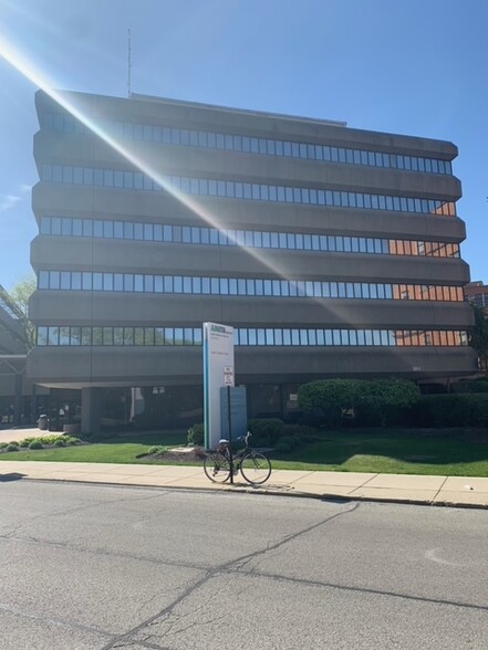 800 Austin St, Evanston, IL à louer - Photo de l’immeuble – Image 3 sur 4