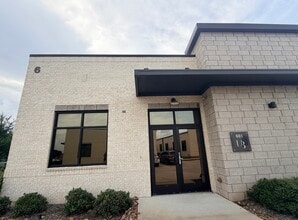 202 Industrial Blvd, Sugar Land, TX à louer Photo de l’immeuble– Image 1 sur 13