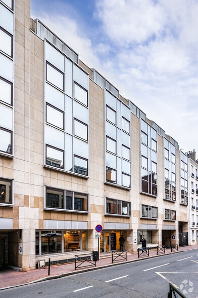 110 Rue Jules Guesde, Levallois-Perret à louer - Photo de l’immeuble – Image 1 sur 3