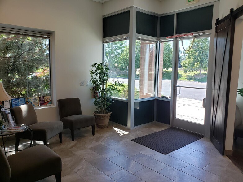 621 Southpark Dr, Littleton, CO à vendre - Photo de l’immeuble – Image 3 sur 19