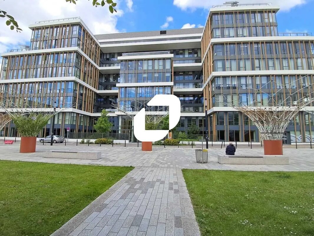 2 Avenue De La Gare, Montigny-le-Bretonneux à louer Photo de l’immeuble– Image 1 sur 15