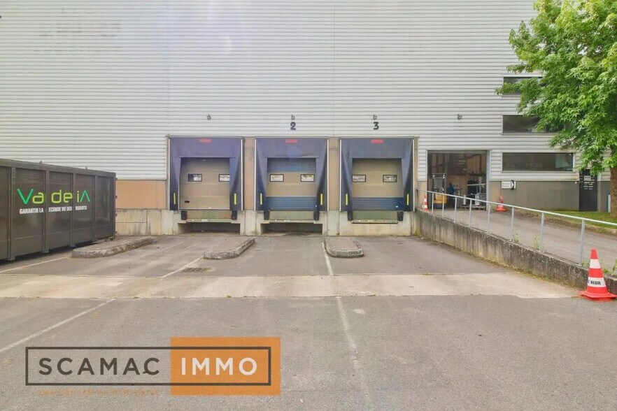 Industriel/Logistique dans Saint-Michel-sur-Orge à louer - Photo de l’immeuble – Image 3 sur 7
