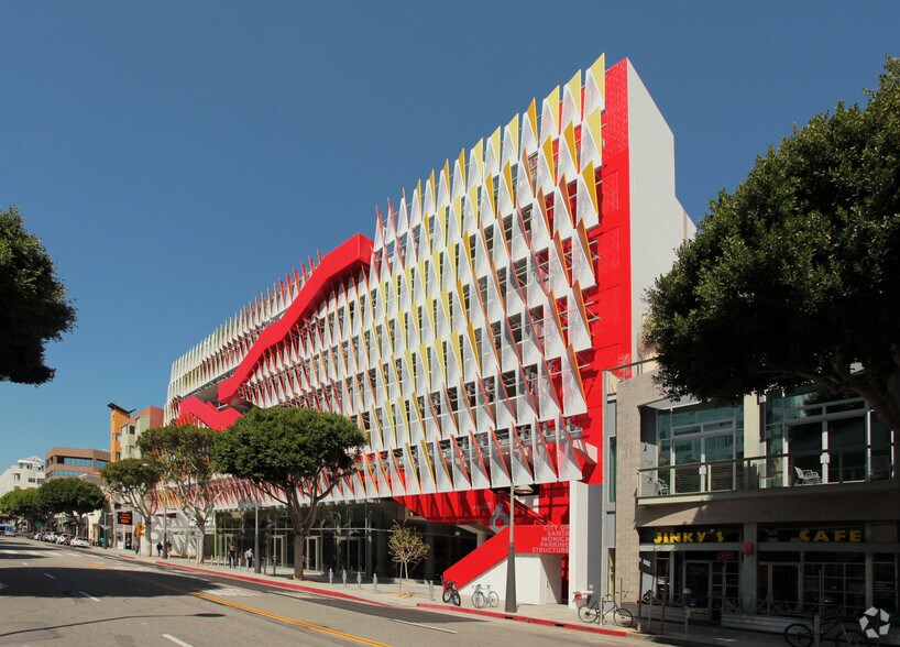 1431 2nd St, Santa Monica, CA à louer - Photo de l’immeuble – Image 3 sur 3