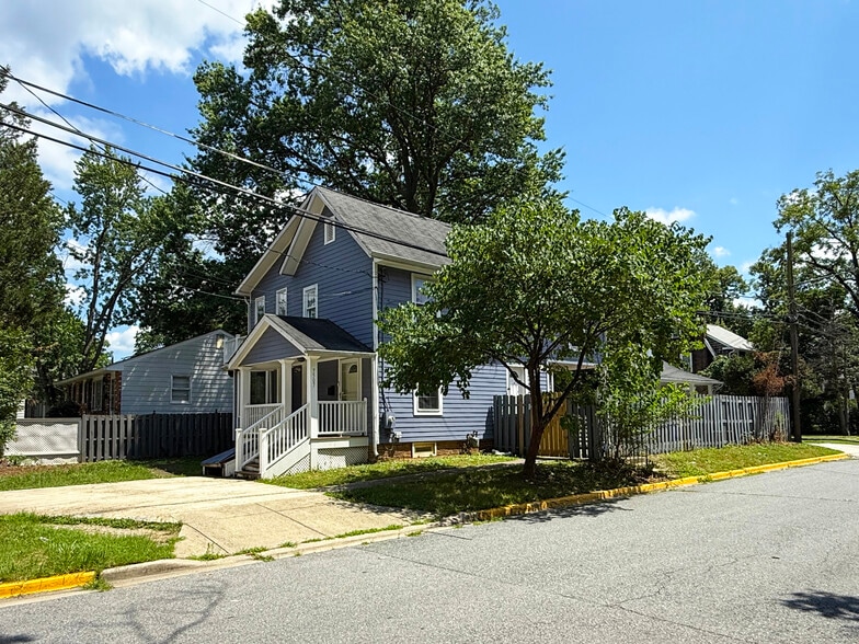 7507 Dartmouth Ave, College Park, MD à vendre - Photo de l’immeuble – Image 3 sur 14