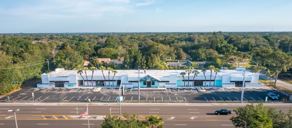 3801 Bee Ridge Rd, Sarasota, FL à vendre - Photo de l’immeuble – Image 1 sur 31