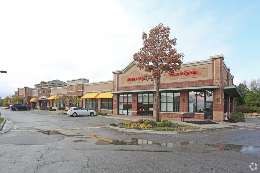 151st St, Leawood, KS à louer - Photo principale – Image 3 sur 8