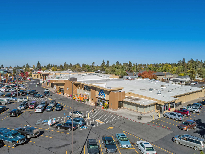 1800 NE 3rd St, Bend, OR à louer Photo de l’immeuble– Image 1 sur 2