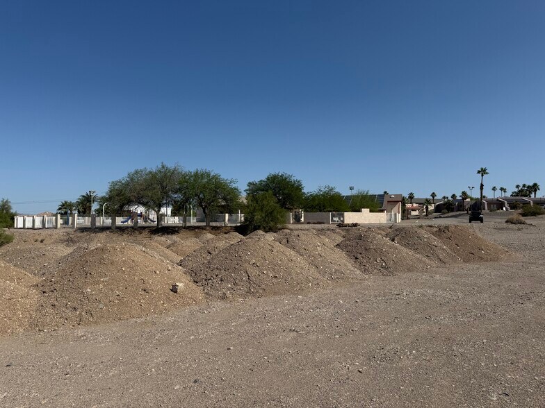 111 Bunker Dr, Lake Havasu City, AZ à vendre - Autre – Image 3 sur 6