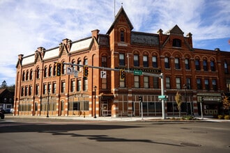 110 Main St, Cortland, NY à louer Photo intérieure– Image 2 sur 18