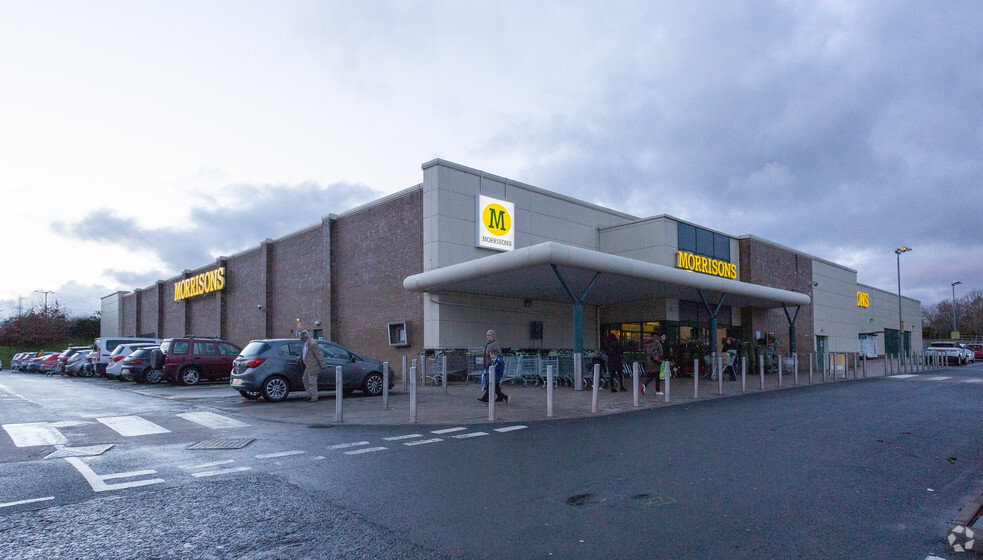Bridgewater Shopping Centre portefeuille de 5 biens à vendre sur LoopNet.fr - Photo principale – Image 1 sur 4