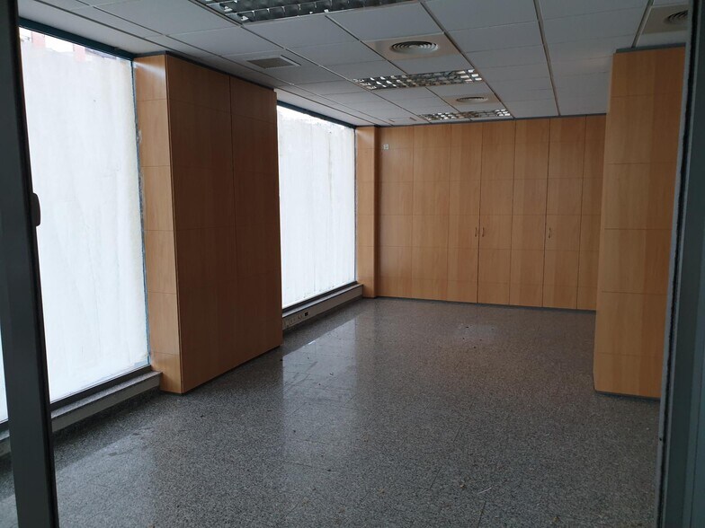Local commercial dans Petrer, Alicante à louer - Photo intérieure – Image 1 sur 29