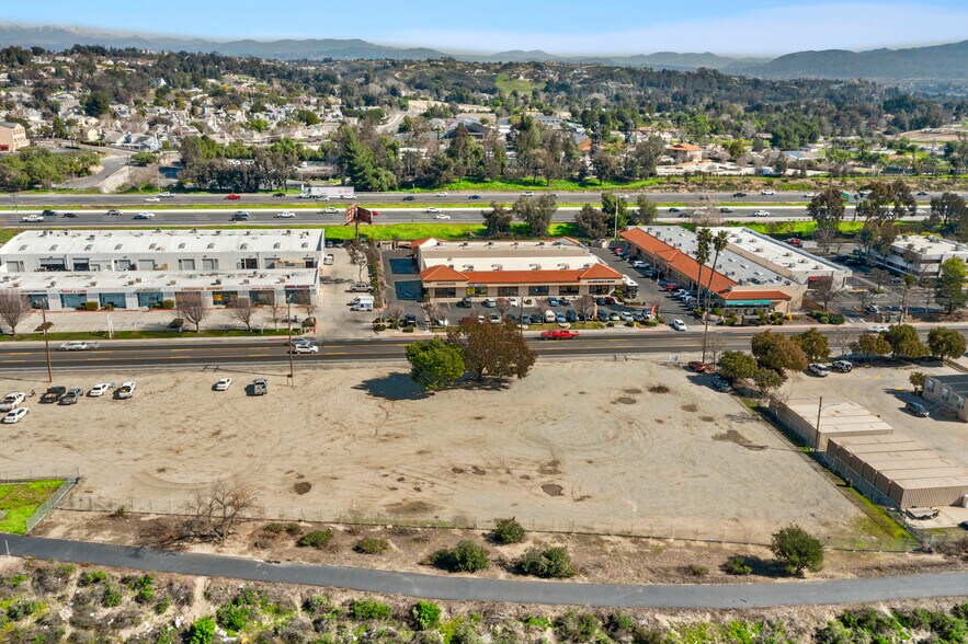 28879 Old Town Front St, Temecula, CA à vendre - Photo de l’immeuble – Image 1 sur 2