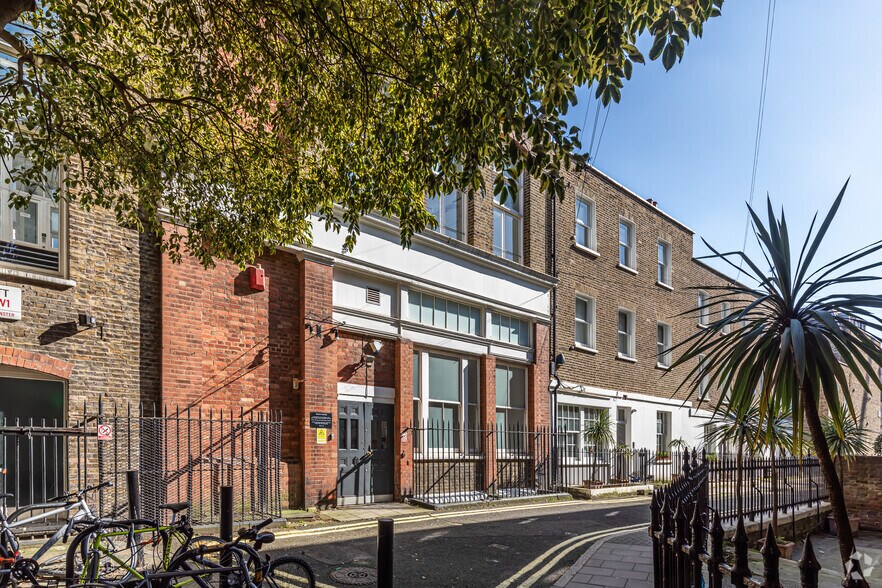 6-7 Garbutt Pl, Londres à louer - Photo de l’immeuble – Image 2 sur 8