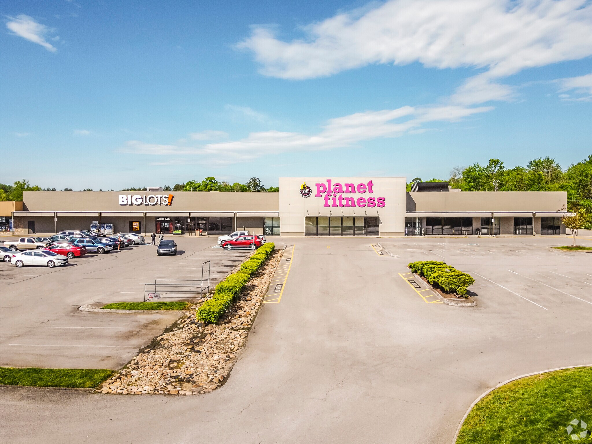 4800 N Broadway St, Knoxville, TN à louer Photo principale– Image 1 sur 25