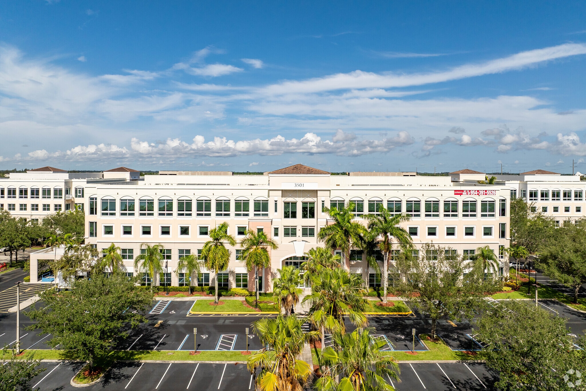 3501 SW 160th Ave, Miramar, FL à louer Photo principale– Image 1 sur 8