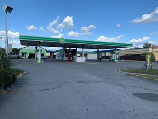 Plus de détails pour 2101 Cedar Creek Rd, Fayetteville, NC - Local commercial à vendre