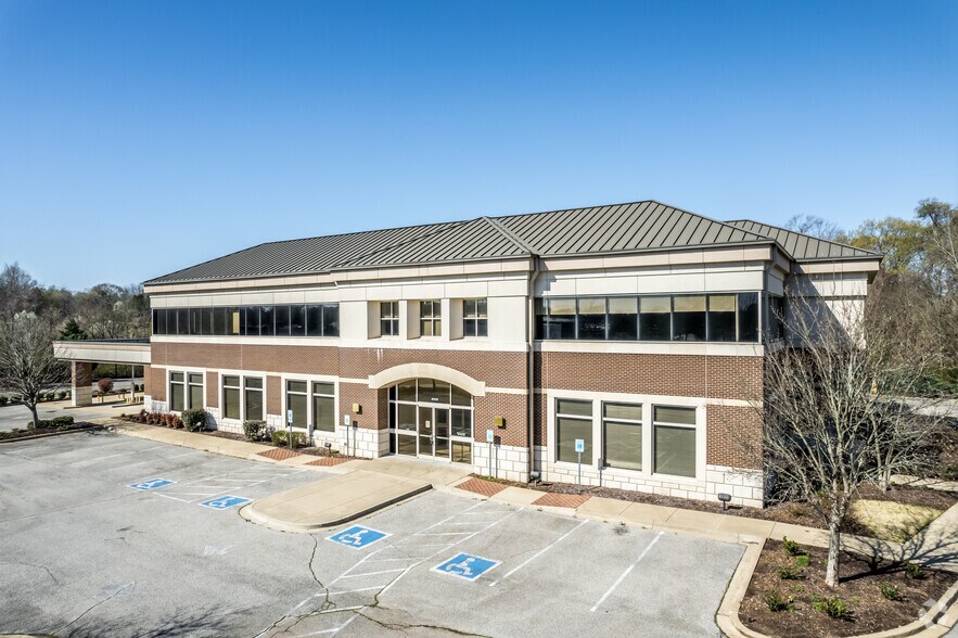7465 Poplar Ave, Germantown, TN à louer - Photo de l’immeuble – Image 1 sur 10