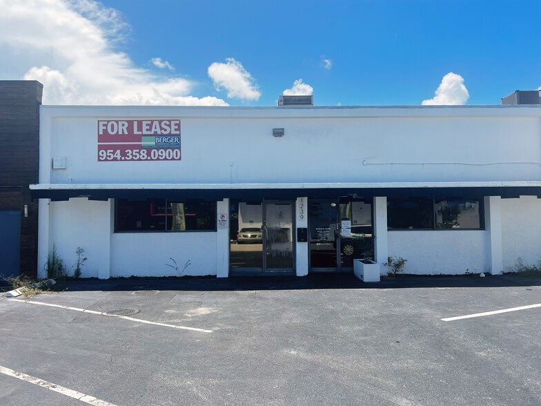 1239 NE 8th Ave, Fort Lauderdale, FL à louer - Photo de l’immeuble – Image 1 sur 6