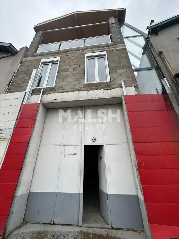 Plus de détails pour Local commercial à louer