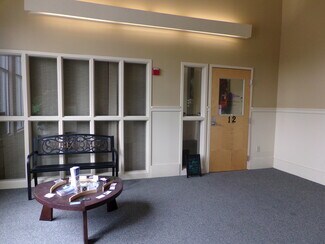 Plus de détails pour 171 Daniel Webster Hwy, Belmont, NH - Bureau/Local commercial à louer