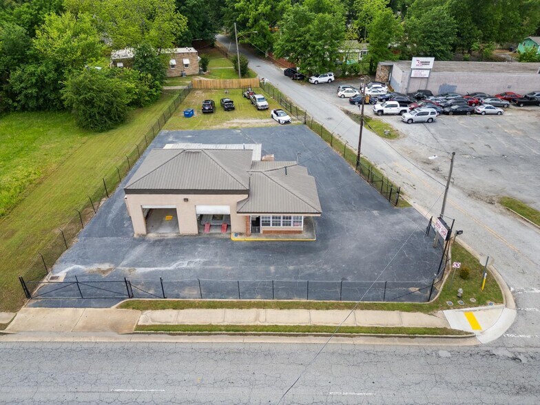 1668 Atlanta Rd SE, Smyrna, GA à vendre - Photo de l’immeuble – Image 3 sur 20