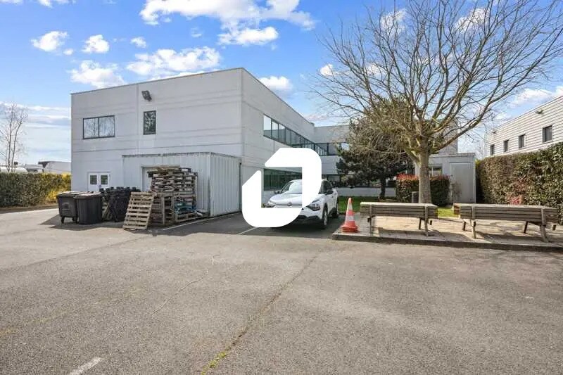 Local d’activités dans Morangis à louer - Photo de l’immeuble – Image 2 sur 17